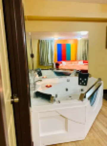 Motor City Inn & Suites