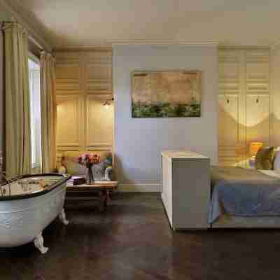 No131 the Promenade Rooms