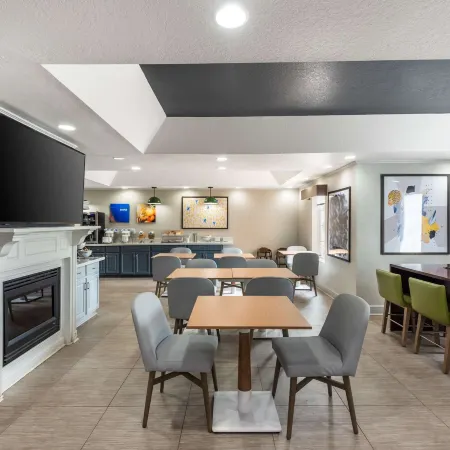 Baymont by Wyndham Lafayette Airport