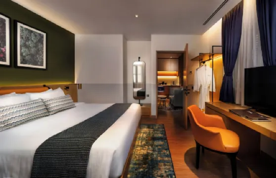 Macalister Hotel Managed By The Ascott Limited  Отели рядом с достопримечательностью «Sri Muneeswarar Temple Sevalathotam»