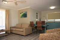 Aqua Villa Holiday Apartments