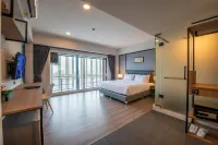 Mayson Place Hotel