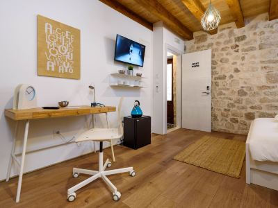 Apartments & Rooms Tiramola - Old Town