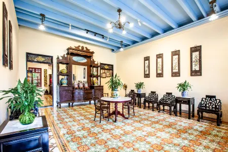 Woo Gallery & Boutique Hotel