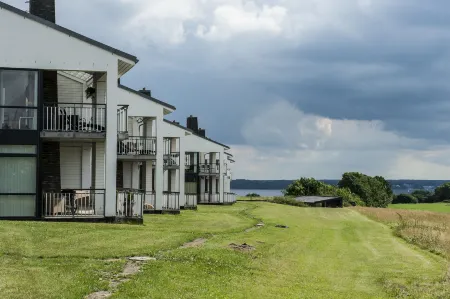 Benniksgaard Hotel Отели в г. Grasten