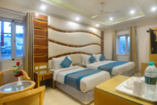 The Gold Regency - 02 Mins from New Delhi Railway Station Hotels near Main Bazar