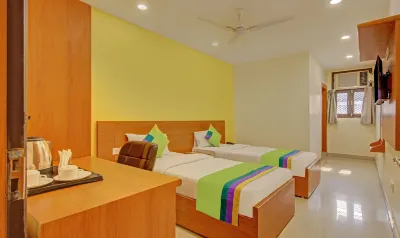 Treebo Tms Residency Hotels near Jama Masjid Ahlesunnat