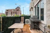 Etobicoke Suites - Condos