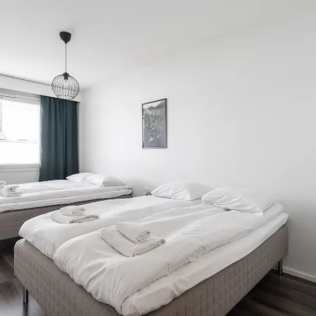 1Br Next to Railway Station & Nokia Arena