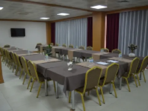 クアーズ・ガーデン・ホテル デュズジェのホテル