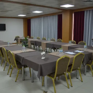 Quars Garden Hotel