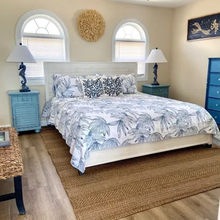 Oceanfront Oasis House 5 Bedroom, 3.5 Bath Elevator - Excellent Reviews