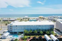 OceanView Condo with Pool and Hot Tub