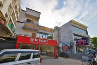 Hotel Tgr Rooms - 2-Star