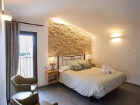 Mas Aguilo Hotels near Cala Bot