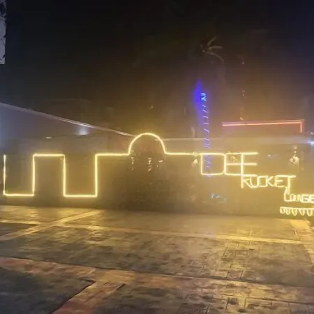 Dee Rocket