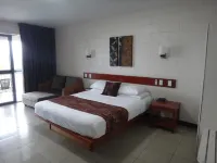 Amanaki Hotel - พร้อมระเบียง