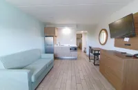 Seashire Inn & Suites
