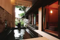 Beautiful Japanese Garden Kagetsu - vasca da bagno