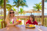 Island Seas Resort - Breakfast