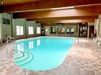 Beartooth Hideaway Inn & Cabins - Pools
