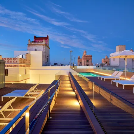 Tandem Torres de Cádiz Suites