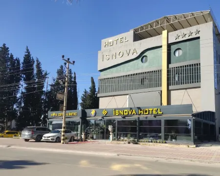 イズノヴァ ホテル アンタルヤのホテル