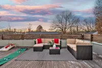 Luxe Stay Near Duke &DT - Rooftop/Firepit/Games