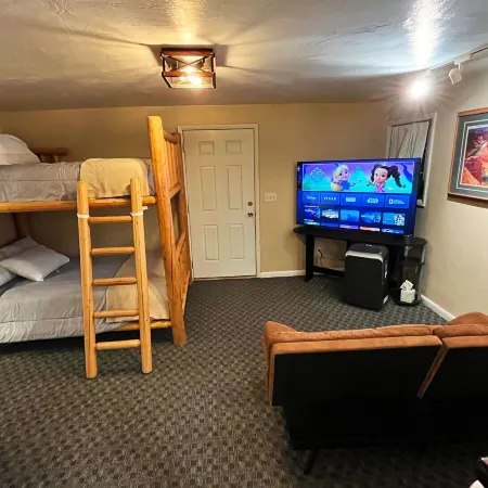 Paiute Trails Inn
