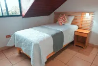 Trebol Amarillo Bed & Breakfast Hotels in Escazu