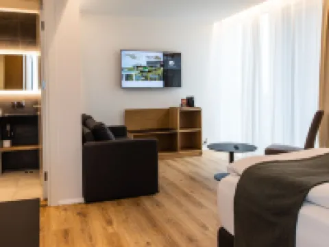 Hotel South Coast โรงแรมในเซลฟอส