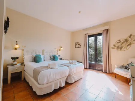 Hotel Boutique Cerro del Sol Adults Only Recommended Отели в г. Кентар