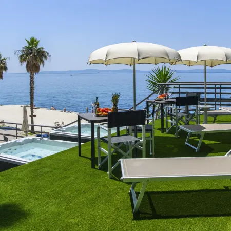 Via Mare Luxury Rooms