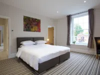 Railway Apartments Hotels in Nailsworth