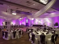DoubleTree by Hilton Hotel Bloomington Hotels in Bloomington