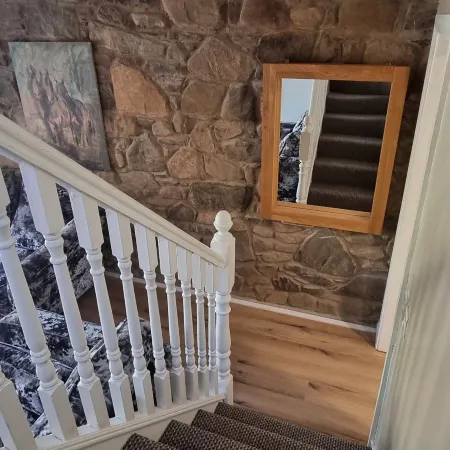 Frontview Cottage - Two Bedroom - Sleeps 6 Guests