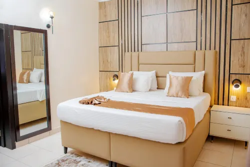 Pious Court Guest House Old Gra - Homestays