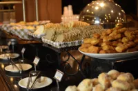 Hotel Golden Park Internacional Foz & Convenções by Nacional Inn - breakfast