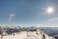 Apartment Building, Fügen