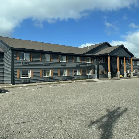 Crossroads Hotel