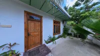 Himandhoo Lodge Hotels in Fesdhoo