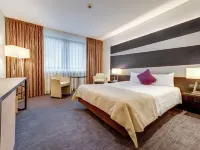 Parc Hotel Alvisse Hotels near d'Coque