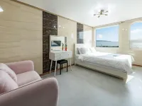 Ganghwado Lafamilia Pension Hotels near Ganghwado