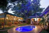 Livingstone Lodge - Pools