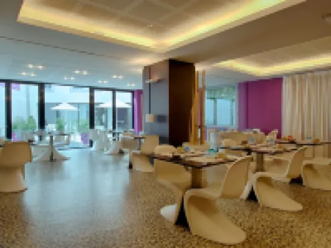 Le Rex Hôtel Hotels in Hautes-Pyrenees