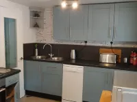 Close to the Seaside - Sleeps 4 Free Wifi Parking Hotels in Leven