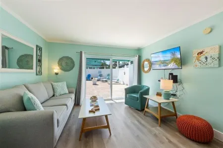 Coastal Getaway Retreat –Steps to the Beach! 1BR/1BA. Sleeps 2. In 4-Plex. Pool