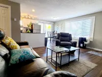 2 Bedroom Single Story Townhouse Hotels in Aloha