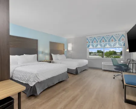 Tru by Hilton Lincoln East Hotels in Lincoln