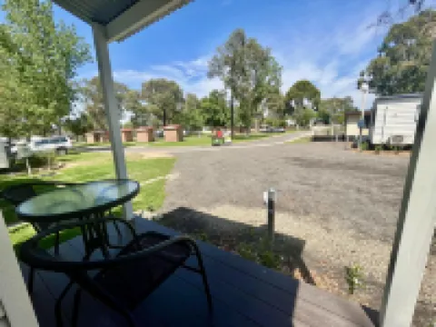 Young Caravan and Tourist Park Hotels in Young